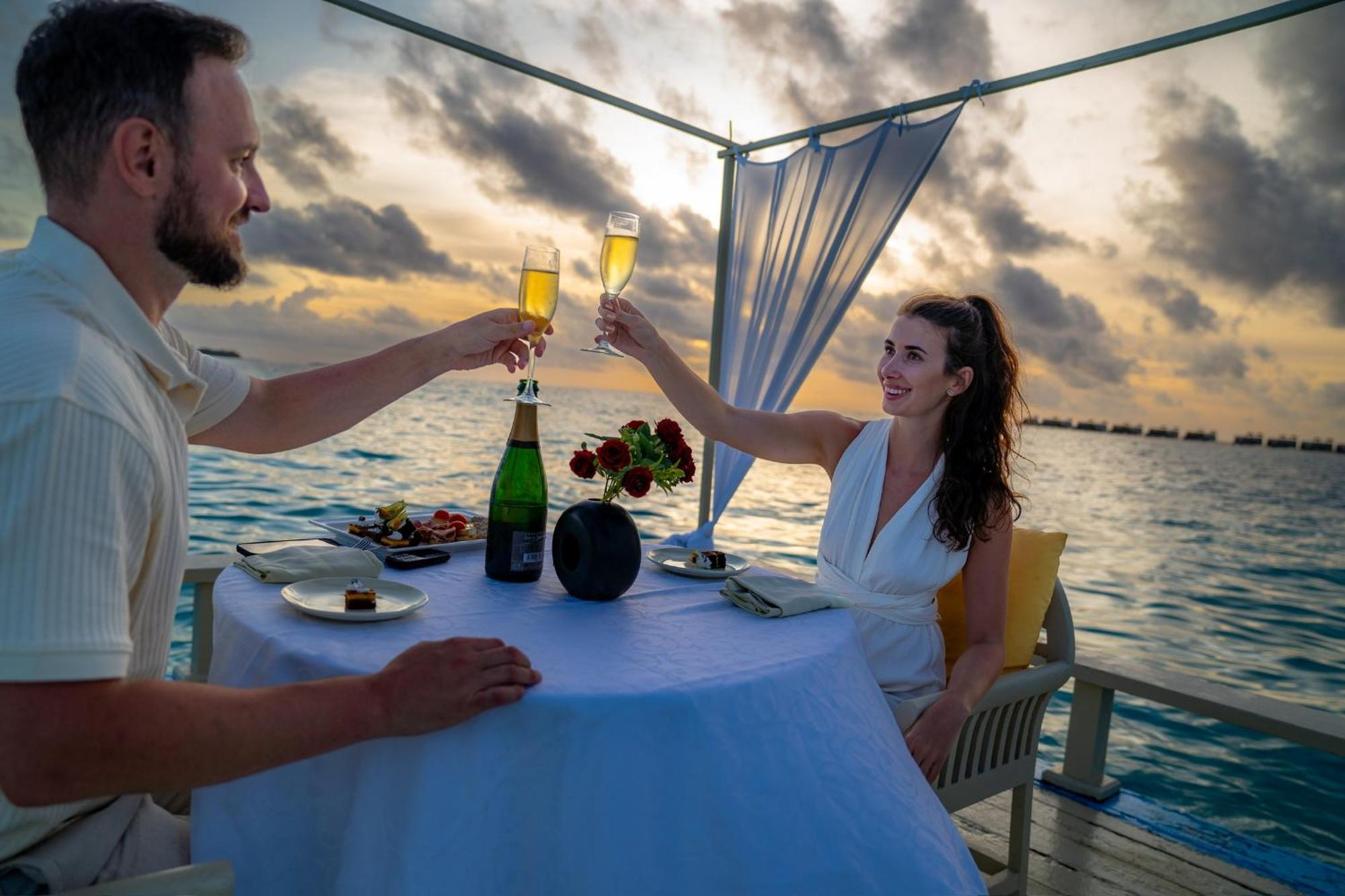 Angsana Velavaru - Book Now Enjoy 20 Percent Off Seaplane For Stay During May 6Th To Sep 30Th 2025 Meedhoo  Buitenkant foto